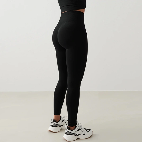 china custom yoga pants from hongfeng provide premium quality and customized fits for fitness.
